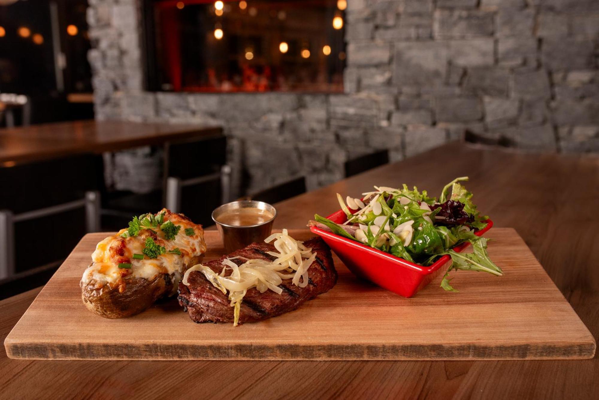 Hotel-Resto-Bar Le Journel Saint-Joseph-de-Beauce Zewnętrze zdjęcie