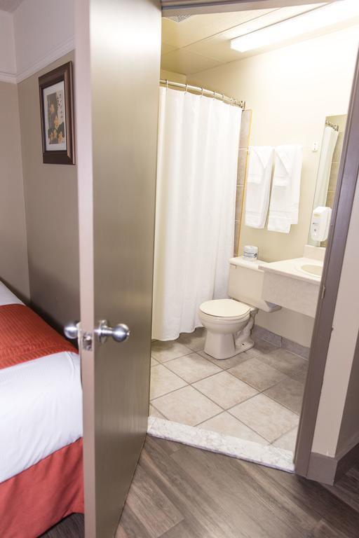 Hotel-Resto-Bar Le Journel Saint-Joseph-de-Beauce Zewnętrze zdjęcie
